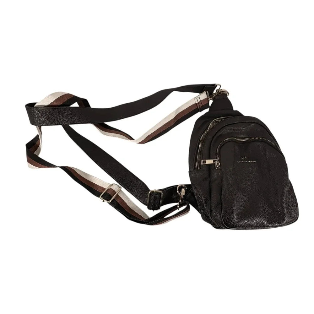 Nanette Lepore Sling Bag Womens Black Excellent Pebbled Vegan Leather Crossbody